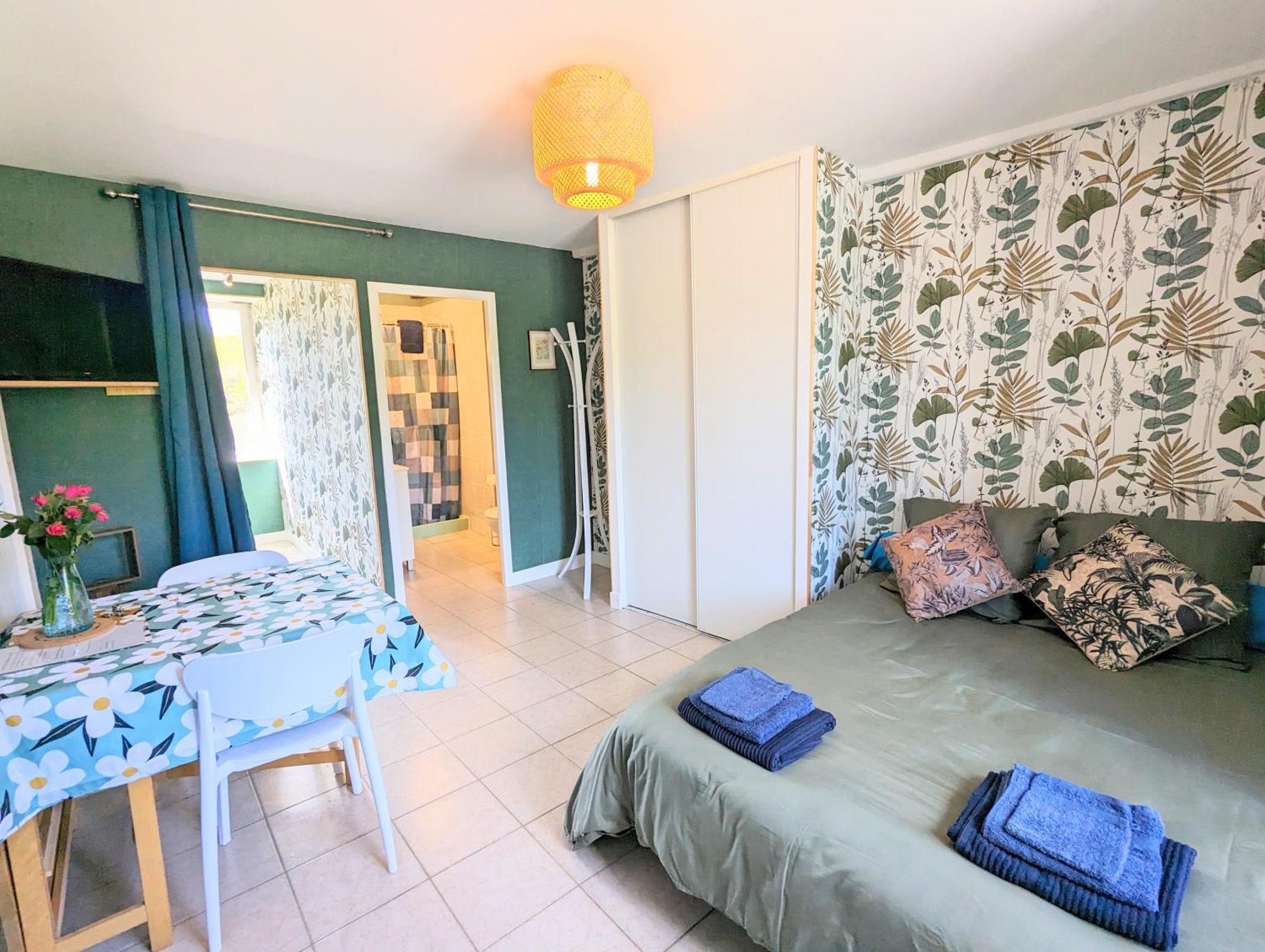 Studio Silhem Saint-Germain-les-Belles Екстер'єр фото
